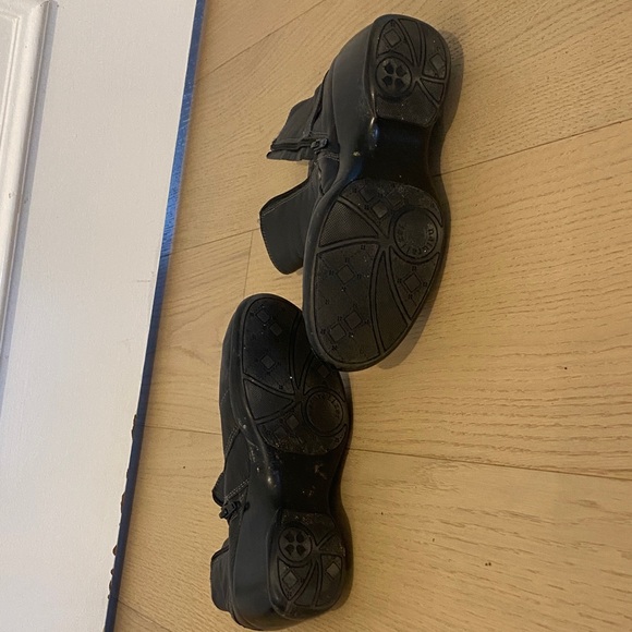 Naturalizer Black Leather Wedge Boots - Picture 5 of 8